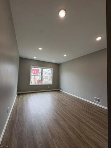 457 S 17Th St, Newark City, NJ 07103