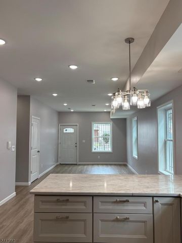 457 S 17Th St, Newark City, NJ 07103