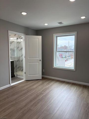 457 S 17Th St, Newark City, NJ 07103