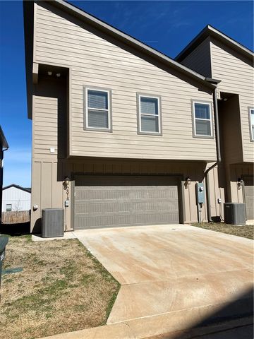 2618 N Ward Drive, Fayetteville, AR 72704
