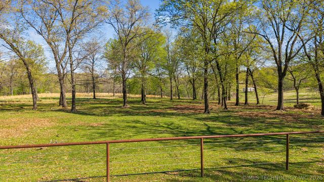 6777 S 4415 Road, Locust Grove, OK 74352