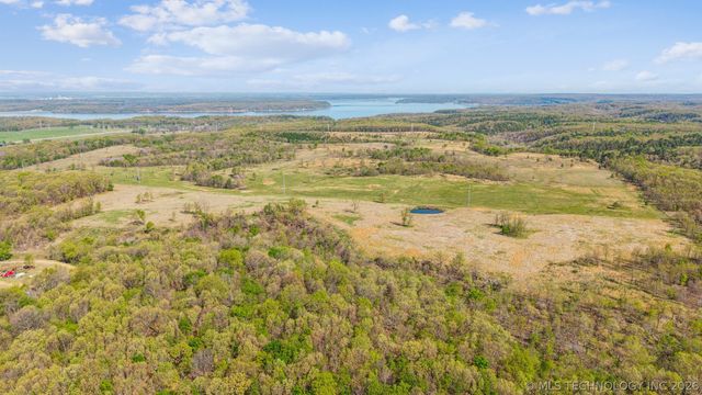 6777 S 4415 Road, Locust Grove, OK 74352