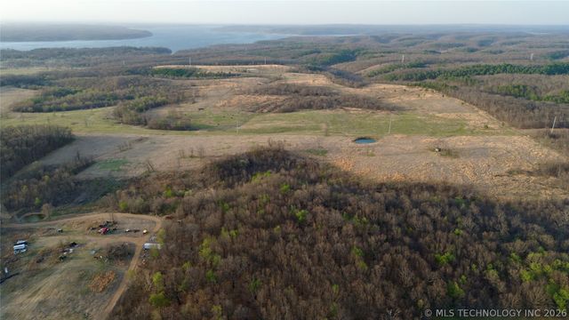 6777 S 4415 Road, Locust Grove, OK 74352