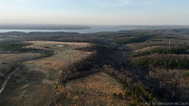 6777 S 4415 Road, Locust Grove, OK 74352