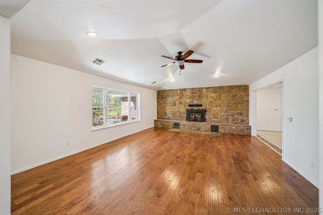 6777 S 4415 Road, Locust Grove, OK 74352