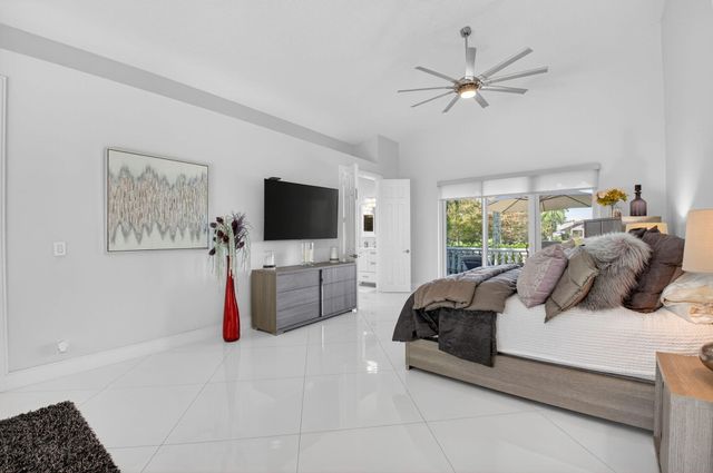 936 Greensward Lane, Delray Beach, FL 33445