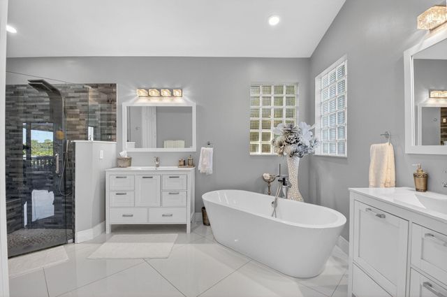 936 Greensward Lane, Delray Beach, FL 33445