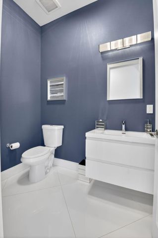 936 Greensward Lane, Delray Beach, FL 33445