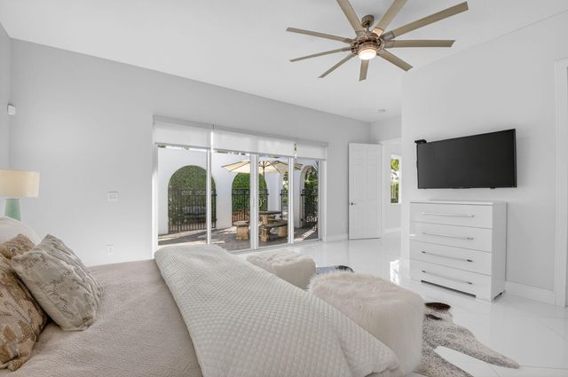 936 Greensward Lane, Delray Beach, FL 33445