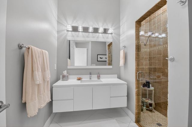 936 Greensward Lane, Delray Beach, FL 33445