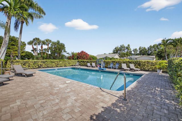 936 Greensward Lane, Delray Beach, FL 33445