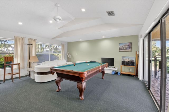 936 Greensward Lane, Delray Beach, FL 33445