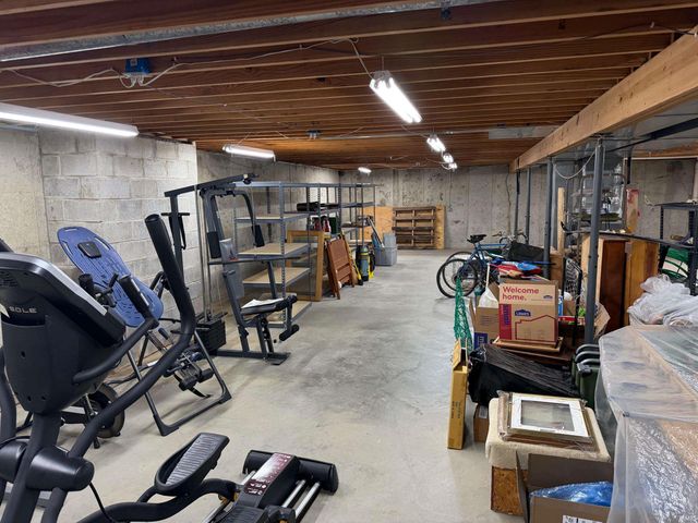 8735 Pine Road, Plymouth, IN 46563