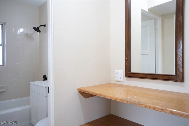 206 West Atlantic Avenue, Henderson, NV 89015