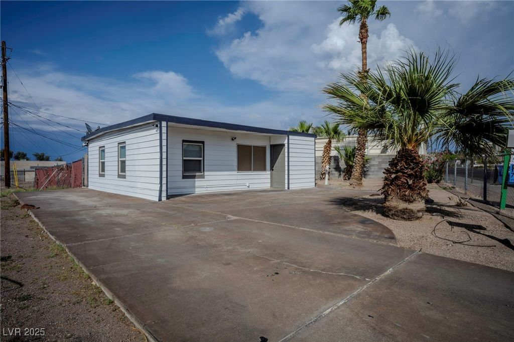 206 West Atlantic Avenue, Henderson, NV 89015