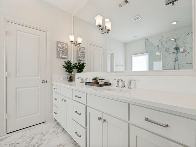 732 W 7th Street, Dallas, TX 75208