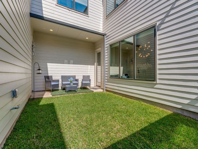 732 W 7th Street, Dallas, TX 75208