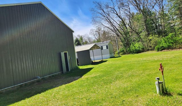 4067 E 20th Street, White Cloud, MI 49349