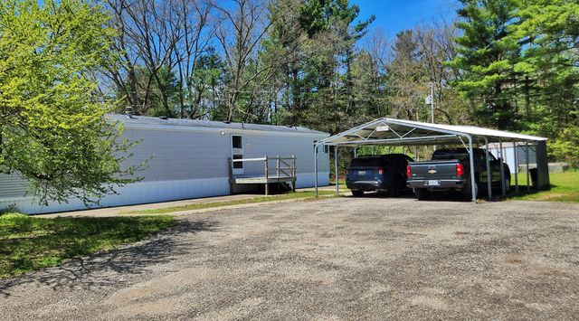 4067 E 20th Street, White Cloud, MI 49349