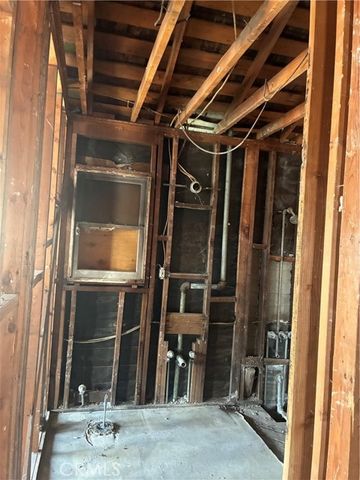 560 W Cornell, Rialto, CA 92376