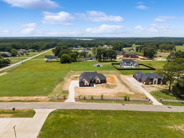 21604 Woodring Rd, Bullard, TX 75757