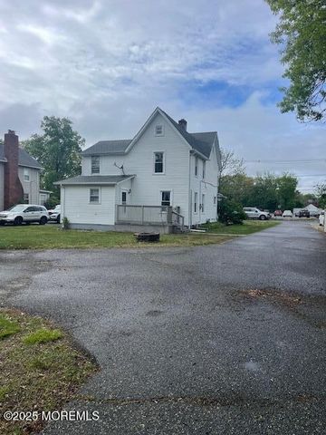 20 Colfax Street, Toms River, NJ 08753