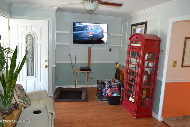 267 Seeley Avenue, Keansburg, NJ 07734