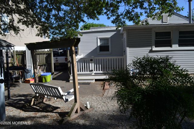 267 Seeley Avenue, Keansburg, NJ 07734