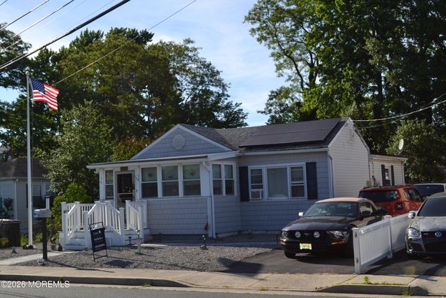 267 Seeley Avenue, Keansburg, NJ 07734