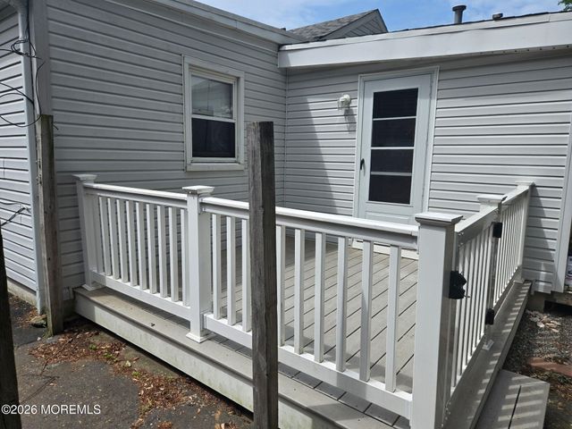 267 Seeley Avenue, Keansburg, NJ 07734