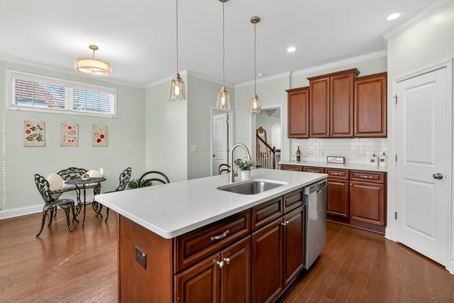 7205 Lowery Oak Drive, Roswell, GA 30075