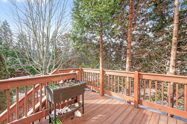 7205 Lowery Oak Drive, Roswell, GA 30075