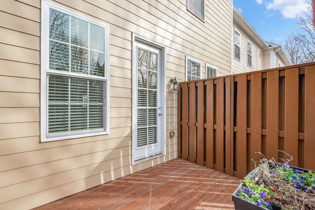 7205 Lowery Oak Drive, Roswell, GA 30075