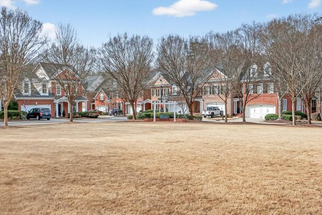 7205 Lowery Oak Drive, Roswell, GA 30075