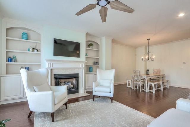 7205 Lowery Oak Drive, Roswell, GA 30075