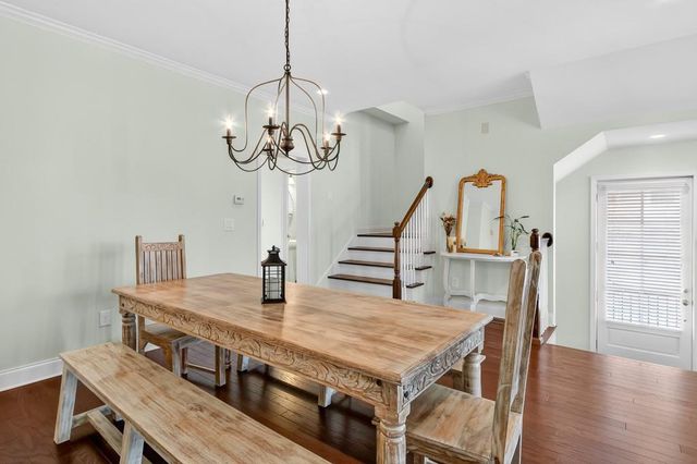 7205 Lowery Oak Drive, Roswell, GA 30075