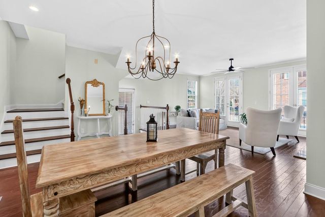 7205 Lowery Oak Drive, Roswell, GA 30075