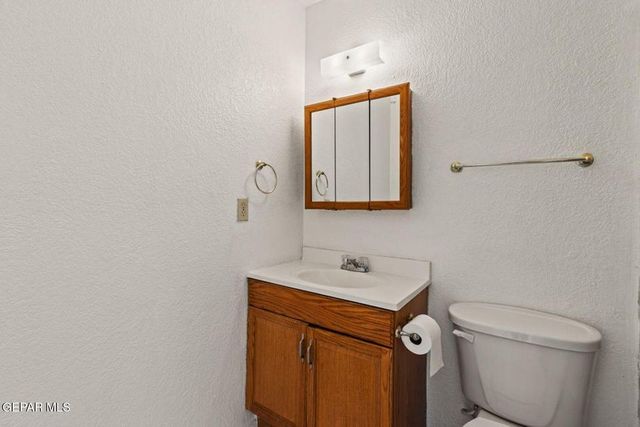 11701 HENRY PHIPPS Drive, El Paso, TX 79936