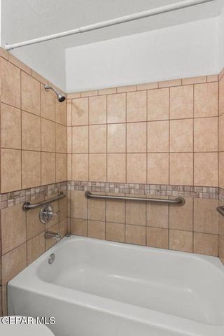 11701 HENRY PHIPPS Drive, El Paso, TX 79936