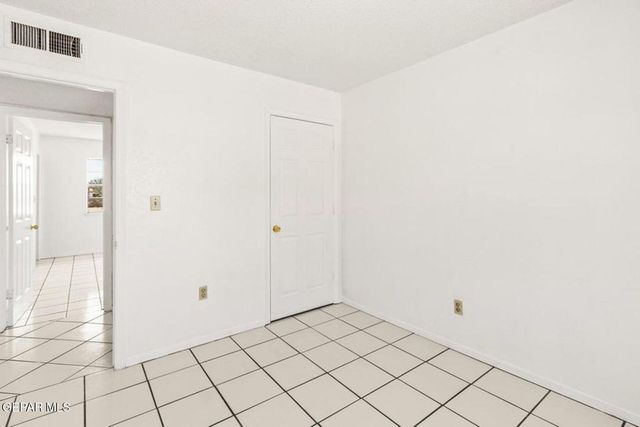 11701 HENRY PHIPPS Drive, El Paso, TX 79936