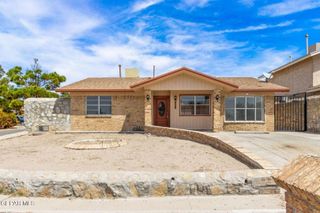 11701 HENRY PHIPPS Drive, El Paso, TX 79936