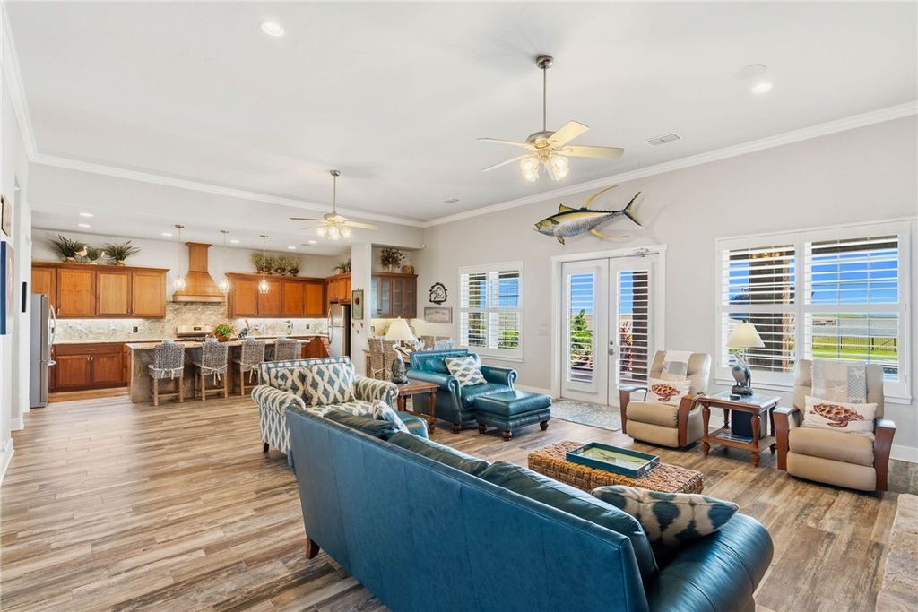 125 Dockside Dr, Rockport, TX 78382 — photo 5
