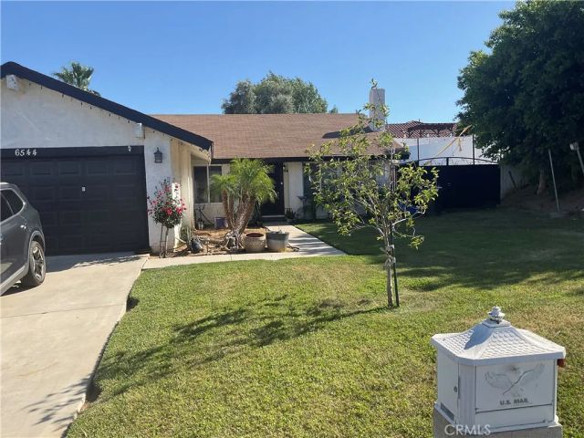 6544 Via Florencia, Jurupa Valley, CA 92509