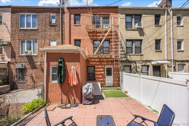 2067 32nd Street, Astoria, NY 11105