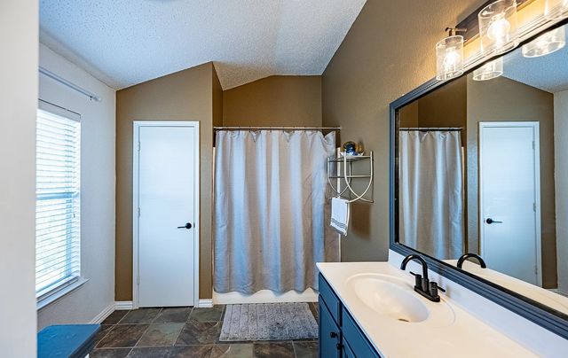 7601 Tin Cup Drive, Arlington, TX 76001