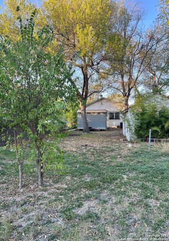 1818 woodlawn, San Antonio, TX 78201