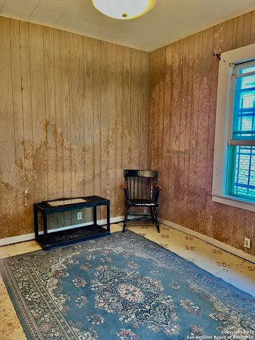 1818 woodlawn, San Antonio, TX 78201