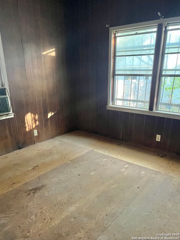 1818 woodlawn, San Antonio, TX 78201