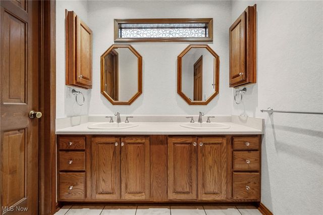 3733 River Lane, Rocky River, OH 44116