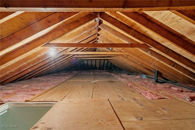 3733 River Lane, Rocky River, OH 44116